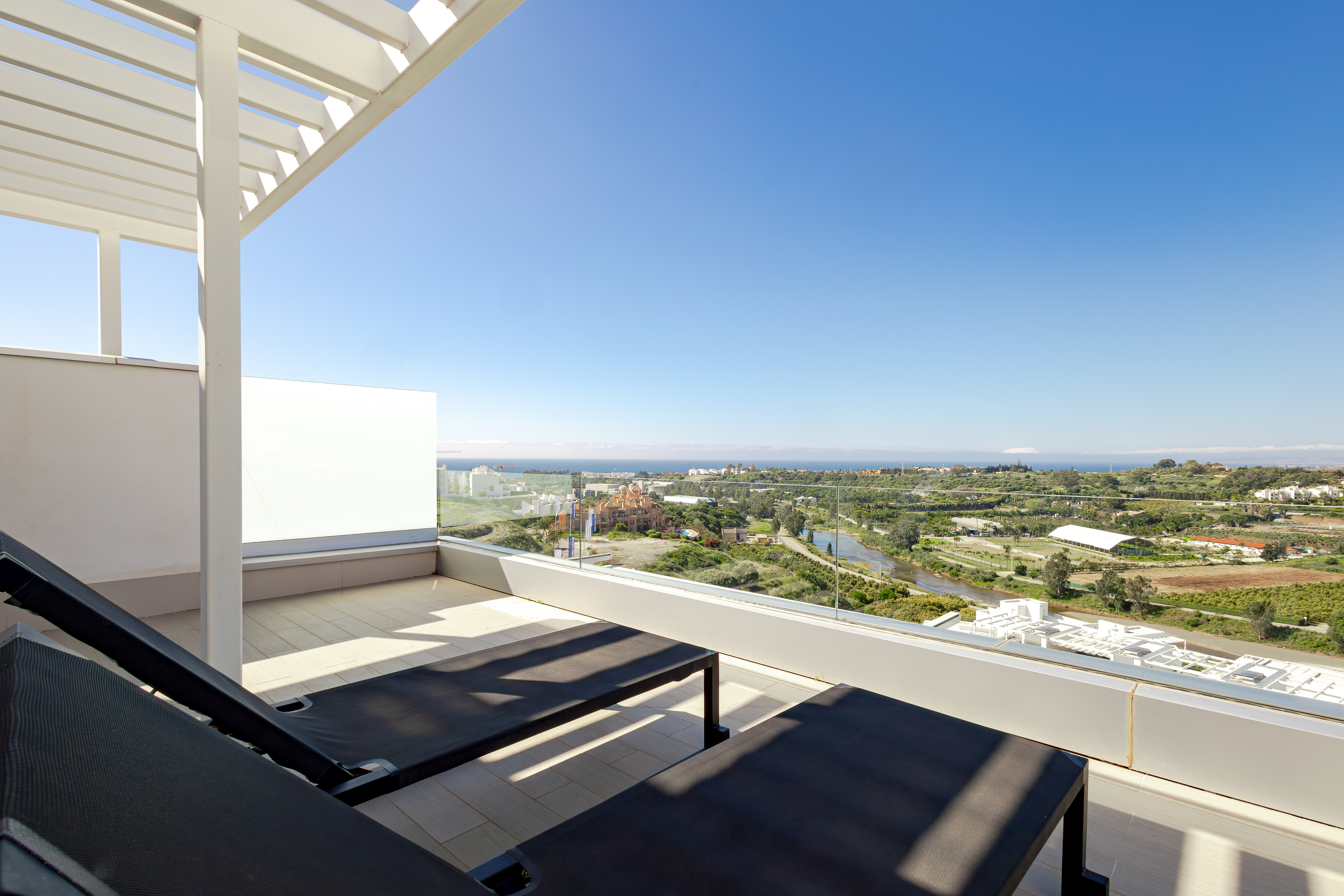 Beautiful 3 bedroom Duplex Penthouse with Panoramic Sea Views in Cancelada!