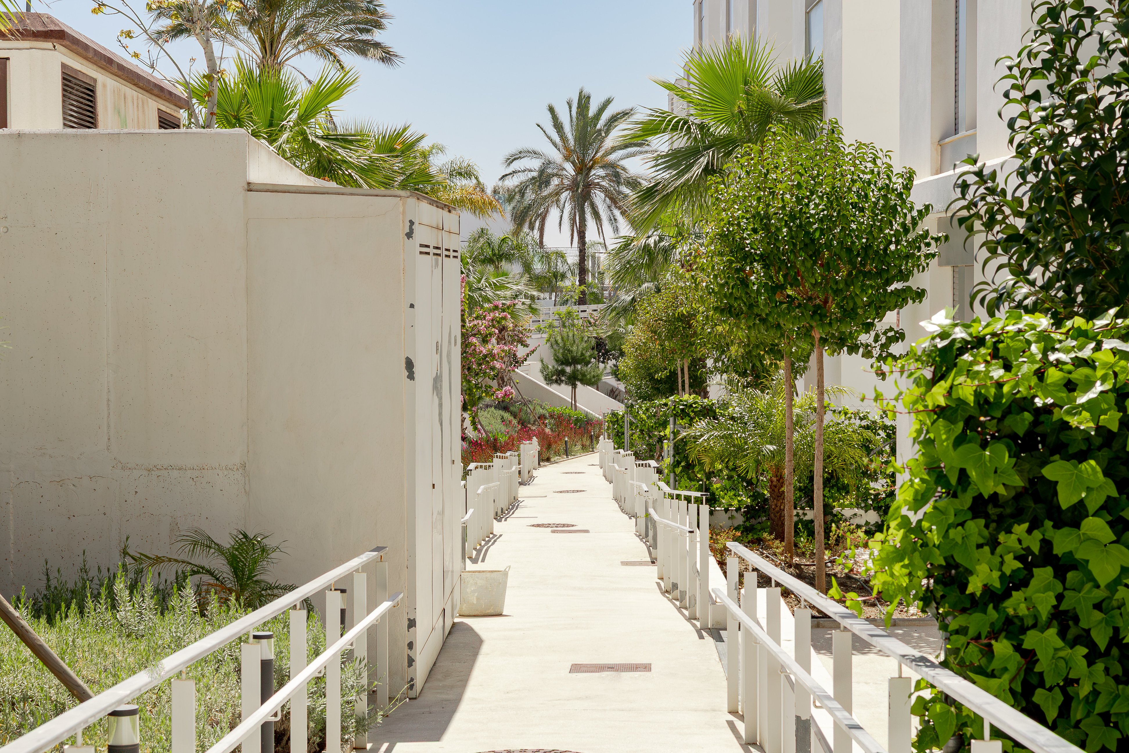 Beautiful 3 bedroom Duplex Penthouse with Panoramic Sea Views in Cancelada!