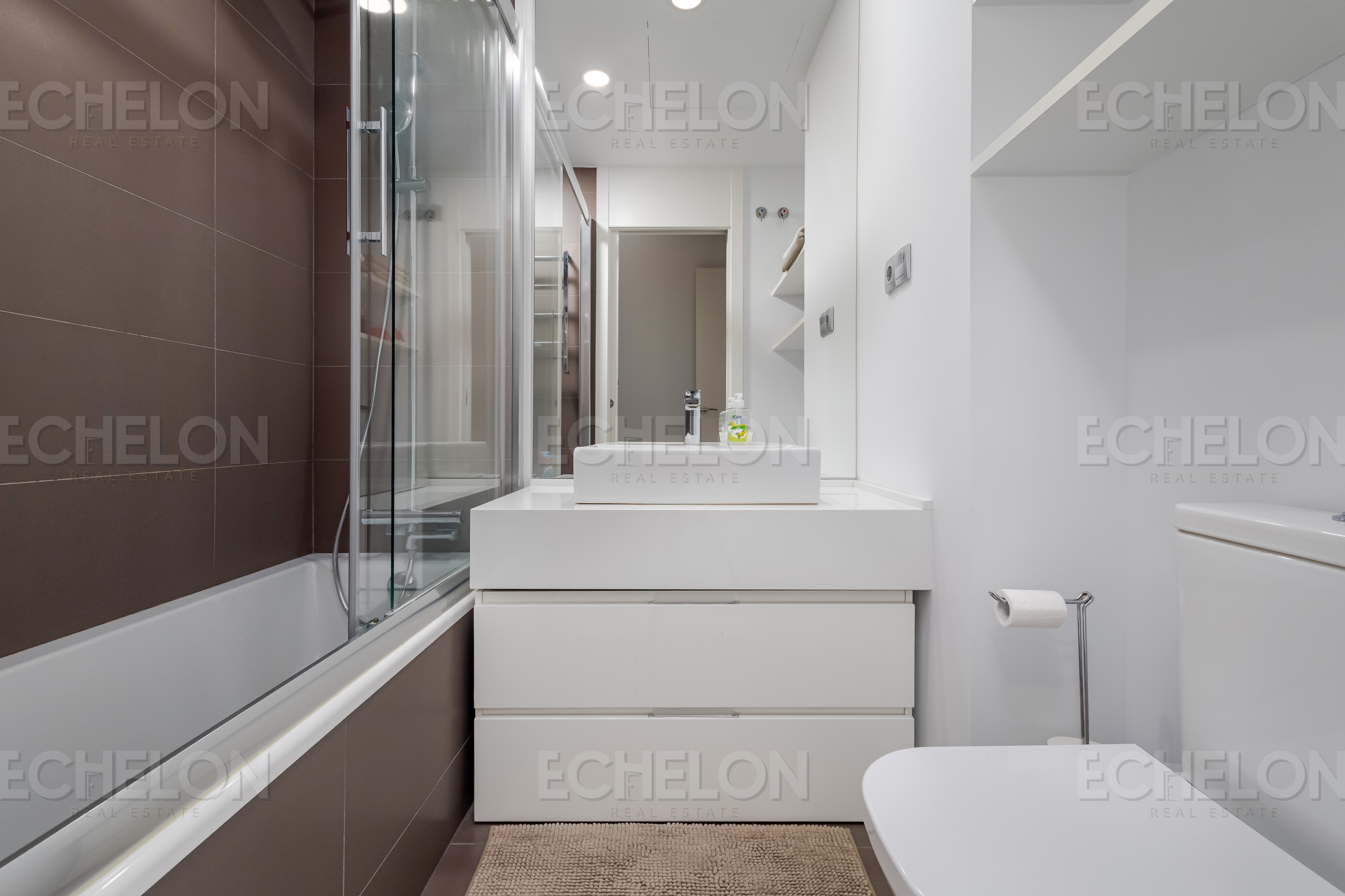 Chic Duplex Penthouse in Cancelada's Coveted ‘Le Mirage’