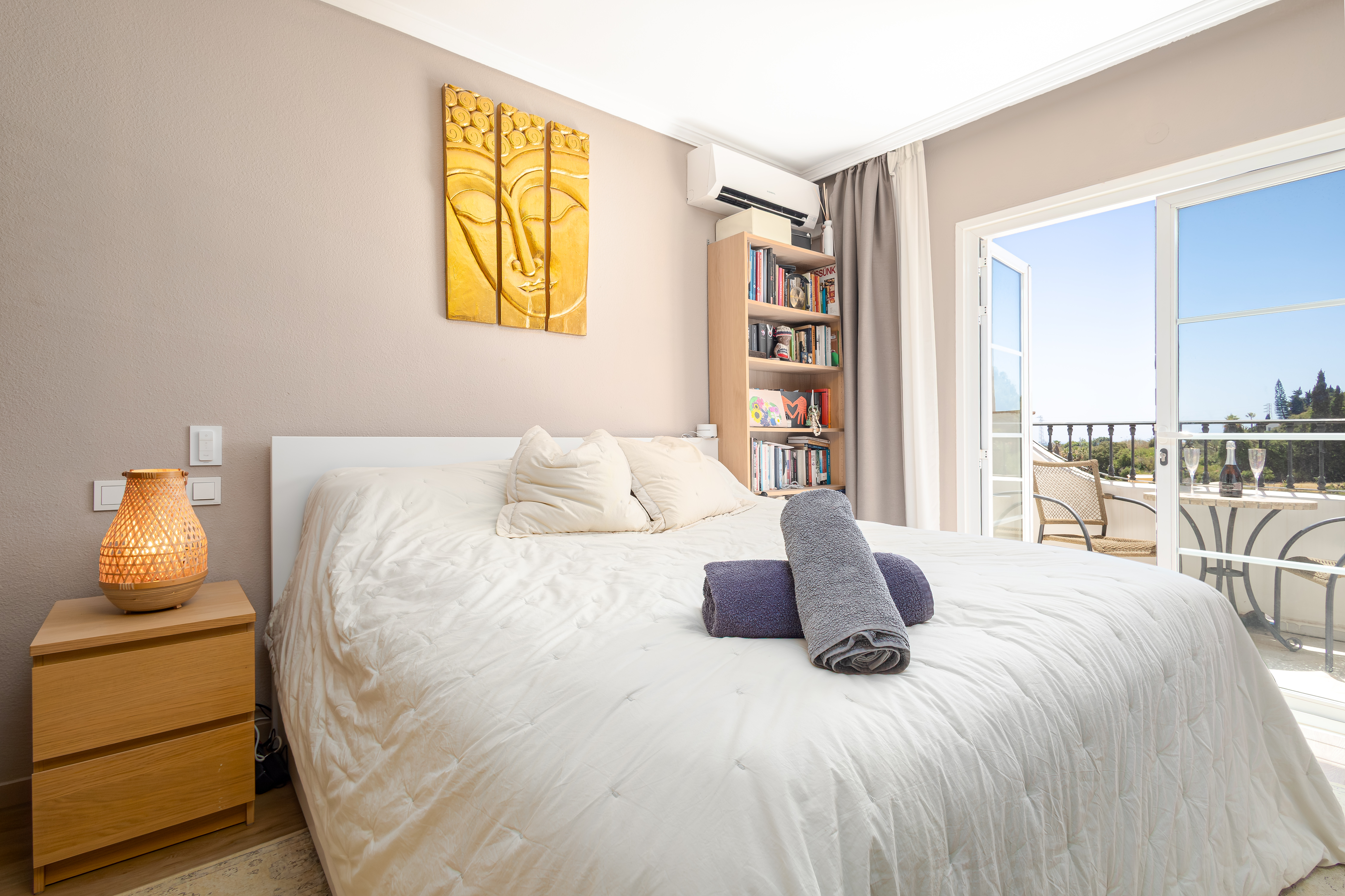 Elegant 4 Bedroom Duplex with Solarium and Sea Views in Vista Verde, Fuengirola