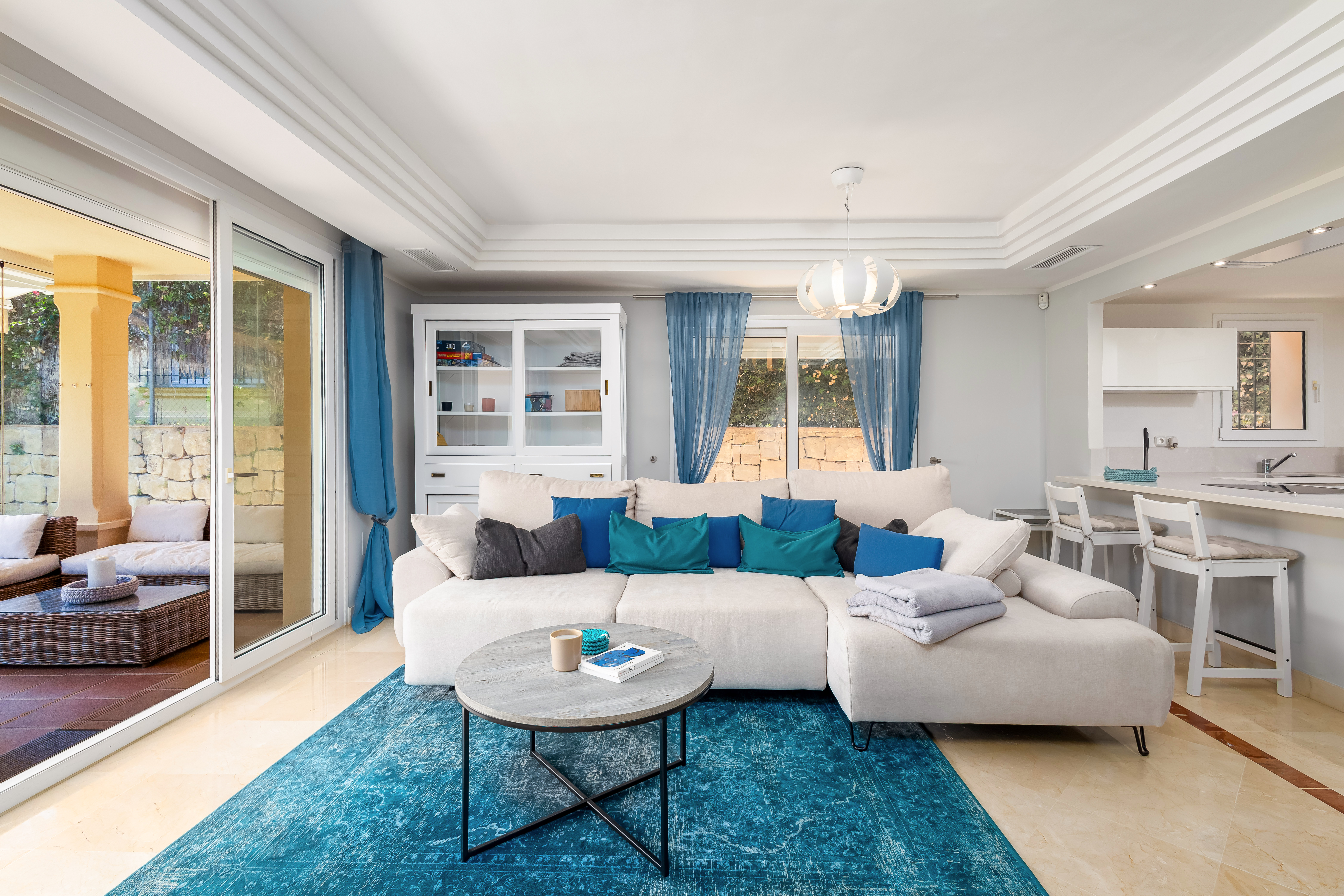Modern Mediterranean Living in Riviera del Sol