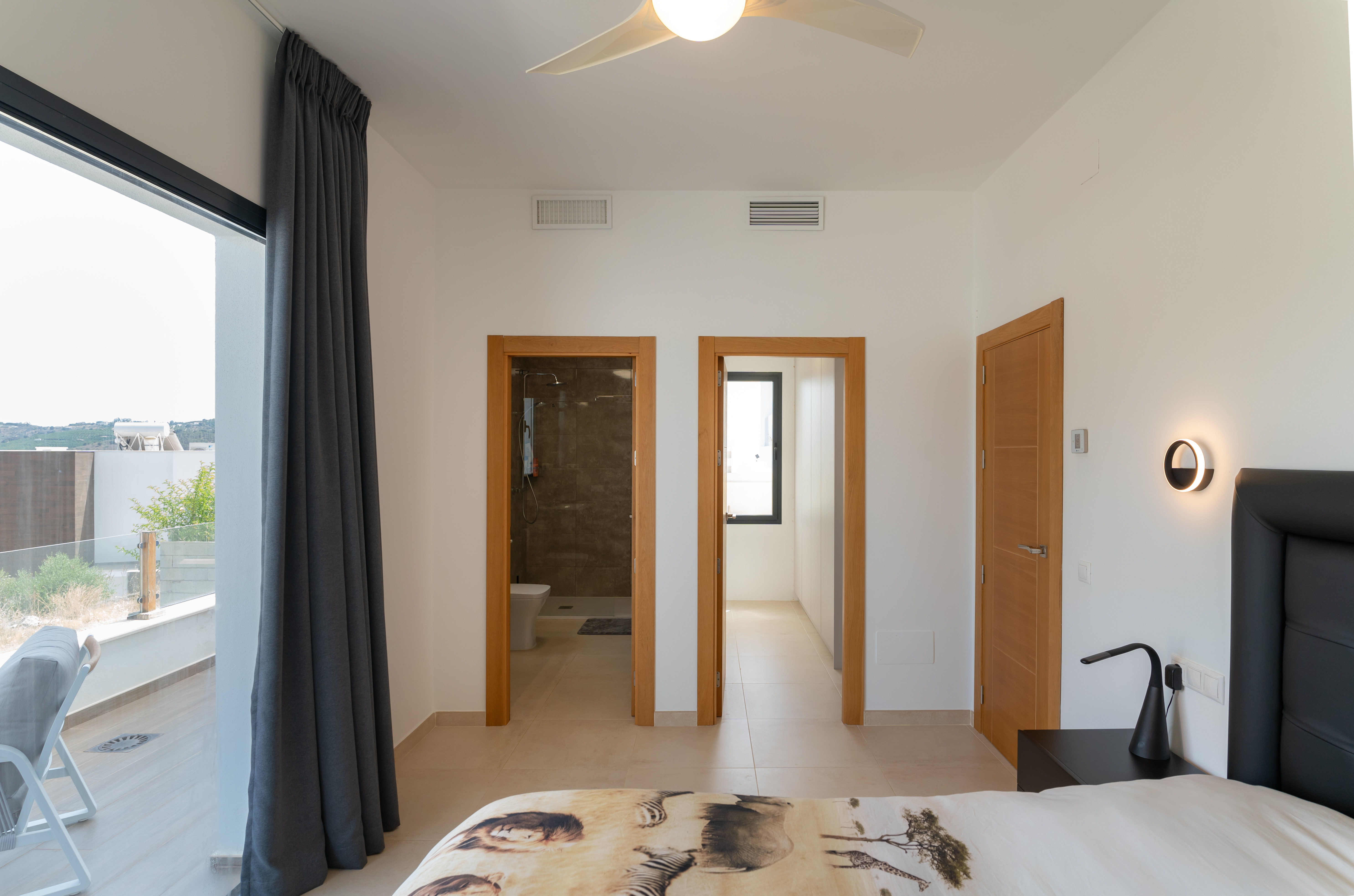 Contemporary villa with valley views, Coín